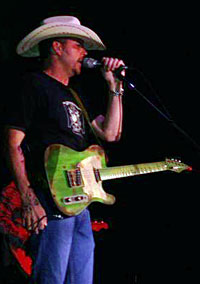 Gary Allan onstage