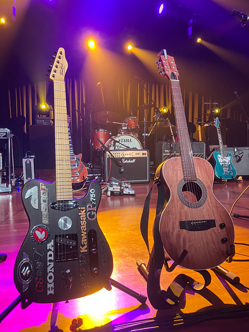 Tomkins Guitars
